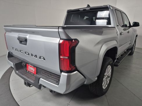 New 2026 Toyota Tacoma SR5 AWD/4WD image 4