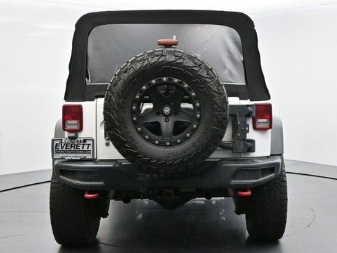 Used 2014 Jeep Wrangler Unlimited Rubicon AWD/4WD image 6