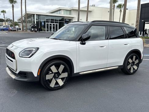 Certified 2025 MINI Cooper Countryman S w/ Comfort Package Max image 7