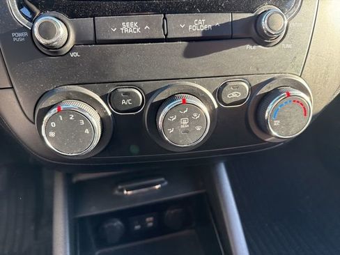 Used 2017 Kia Forte LX w/ LX Popular Package image 21