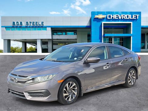 Used 2018 Honda Civic EX image 2