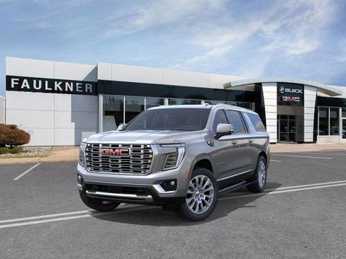 New 2026 GMC Yukon XL Denali w/ Denali Reserve Package image 8