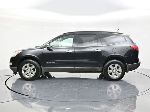 Used 2009 Chevrolet Traverse LT image 8