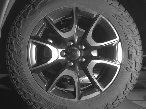 Used 2025 Jeep Compass Trailhawk AWD/4WD image 14