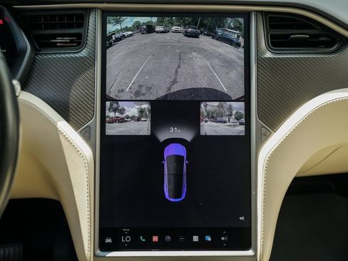 Used 2018 Tesla Model X 100D image 30