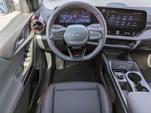 New 2026 Chevrolet Equinox RS image 4