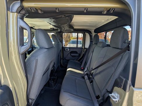 New 2026 Jeep Gladiator Willys image 11