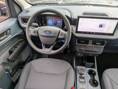 New 2025 Ford Maverick XL image 17