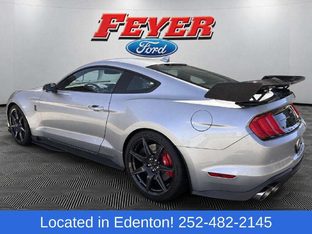Used 2021 Ford Mustang Shelby GT500 w/ Carbon Fiber Track Pack RWD image 8