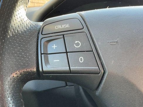 Used 2011 Volvo C30 T5 R-Design image 16