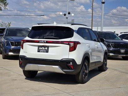 New 2026 Kia Seltos EX w/ EX Sunroof Package