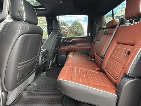 New 2025 GMC Sierra 2500 Denali Ultimate w/ Snow Plow Prep/Camper Package image 29