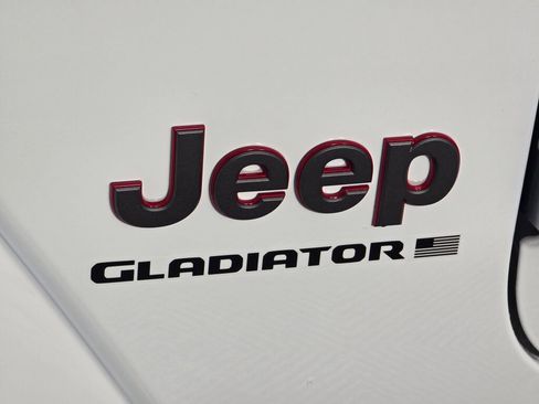 New 2026 Jeep Gladiator Rubicon image 12