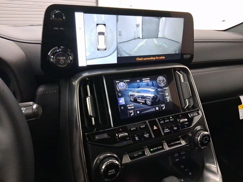 New 2026 Lexus LX 700h Luxury image 24