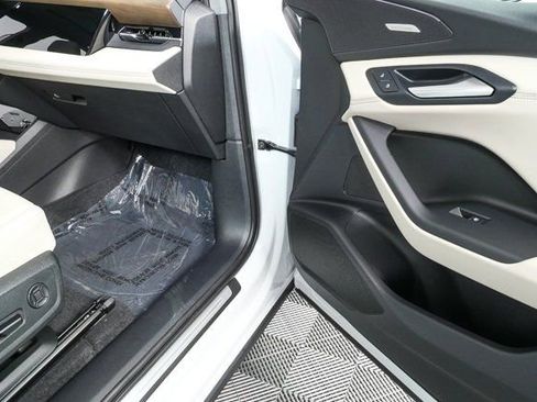 Certified 2025 Audi Q6 e-tron Premium Plus w/ Premium Plus image 26