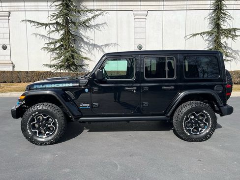 Used 2023 Jeep Wrangler Unlimited Rubicon 4xe w/ Steel Bumper Group AWD/4WD image 10