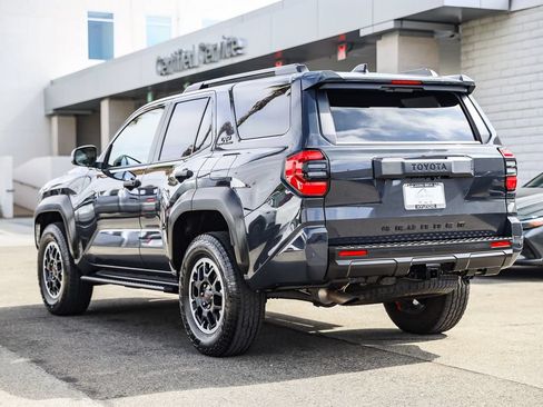 Used 2026 Toyota 4Runner TRD Off-Road AWD/4WD image 4