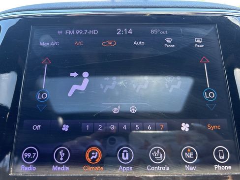 Used 2019 Jeep Grand Cherokee Altitude image 34