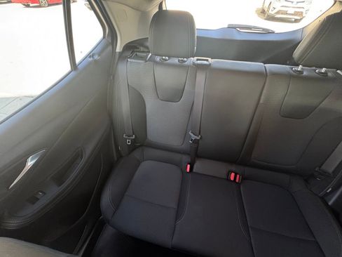 Used 2025 Buick Encore GX Preferred image 37