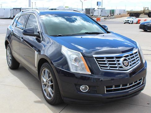 Used 2015 Cadillac SRX Premium FWD image 4