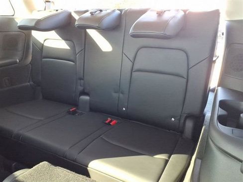 New 2026 Nissan Pathfinder SL image 30