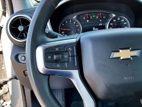 Used 2025 Chevrolet Blazer LT image 23