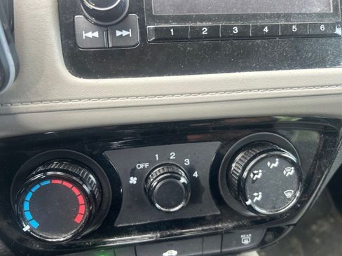 Used 2022 Honda HR-V LX image 20