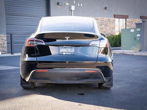Used 2020 Tesla Model Y Long Range AWD/4WD image 8