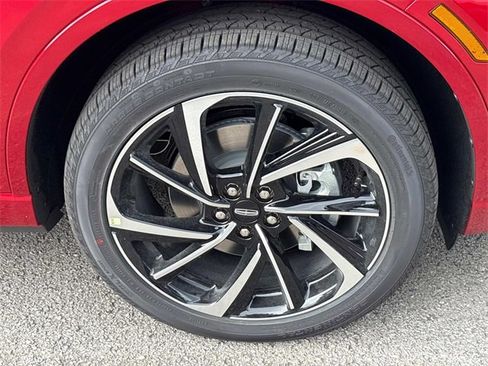 New 2025 Lincoln Corsair Grand Touring image 9