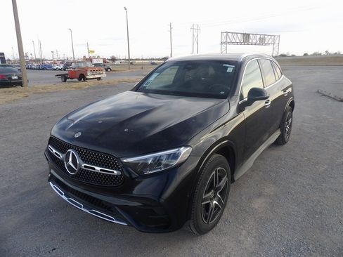 Used 2023 Mercedes-Benz GLC 300 image 2