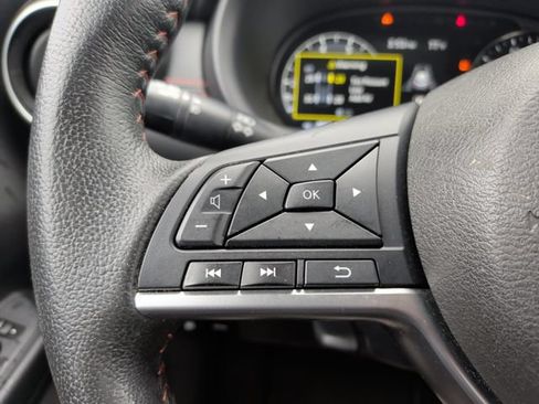 Used 2023 Nissan Kicks SR FWD image 19