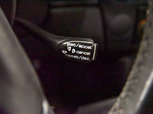 Used 2000 Porsche Boxster image 19