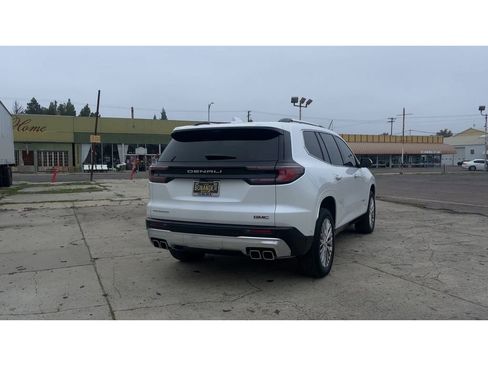 Used 2024 GMC Acadia Denali w/ Super Cruise Package image 2