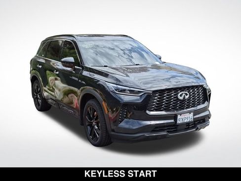 Used 2025 INFINITI QX60 Luxe FWD image 2