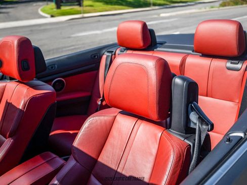 Used 2013 BMW M3 Convertible image 46