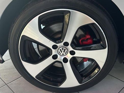 Used 2019 Volkswagen GTI Rabbit Edition image 11