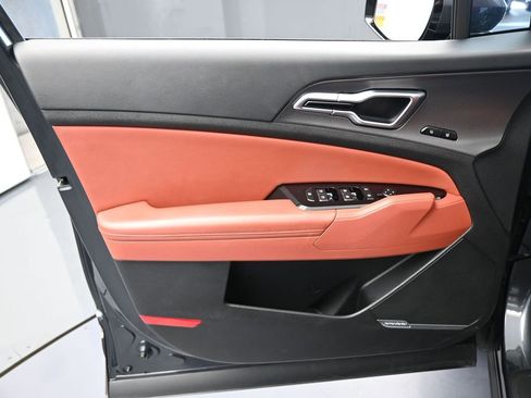 Used 2024 Kia Sportage SX image 13