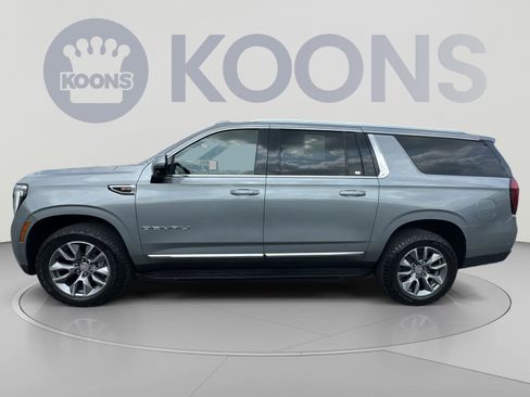 Used 2025 GMC Yukon XL Denali AWD/4WD image 13