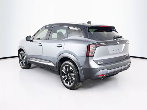 Used 2025 Nissan Kicks SR AWD/4WD image 8