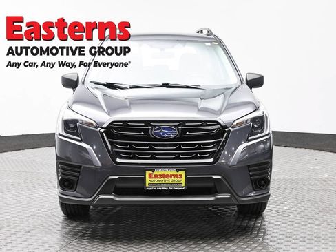 Used 2023 Subaru Forester AWD/4WD image 2