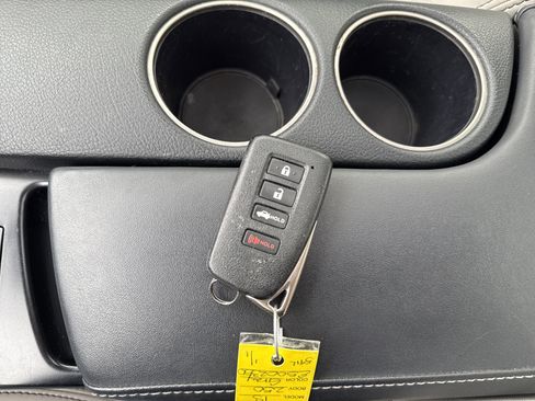 Used 2014 Lexus IS 250 AWD w/ Navigation Package image 22