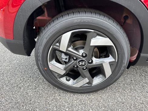 New 2025 Hyundai Venue SEL FWD image 18
