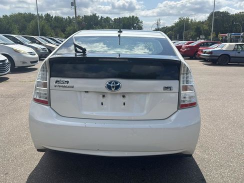 Used 2011 Toyota Prius Three w/ Solar Roof Pkg FWD image 6