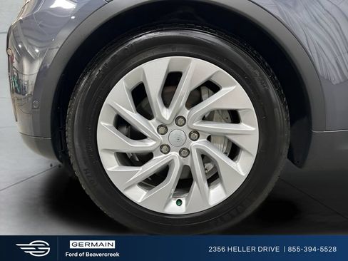 Used 2025 Land Rover Discovery S AWD/4WD image 29