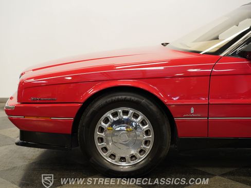 Used 1993 Cadillac Allante FWD image 24