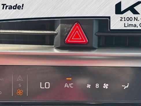 Used 2025 Kia Sorento S FWD image 7