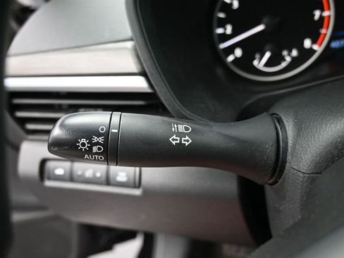 Used 2025 Nissan Altima 2.5 SV FWD image 28