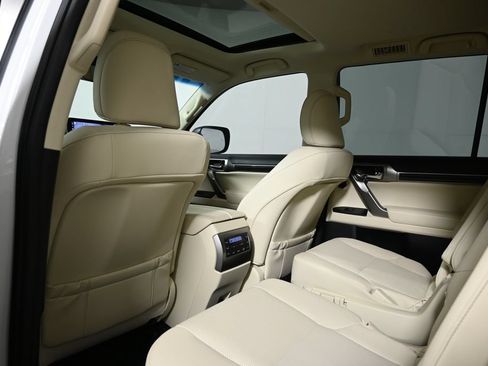 Used 2023 Lexus GX 460 Premium AWD/4WD image 7