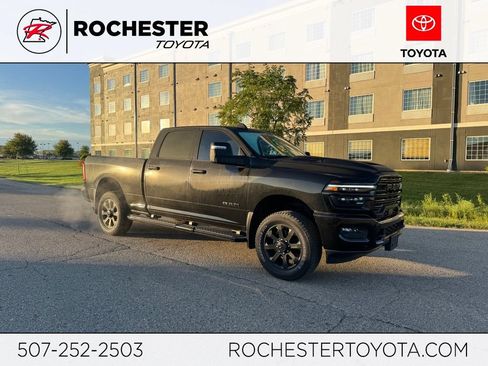 Used 2025 RAM 2500 Laramie AWD/4WD image 1