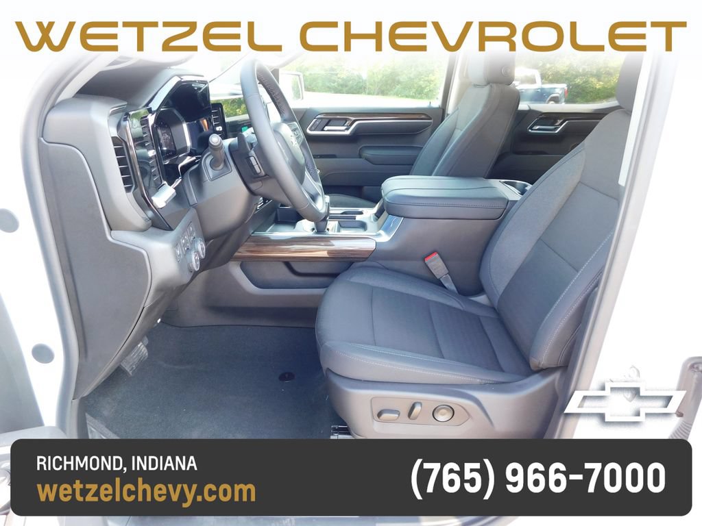 New 2026 Chevrolet Silverado 1500 RST w/ Z71 Off-Road Package AWD/4WD image 17